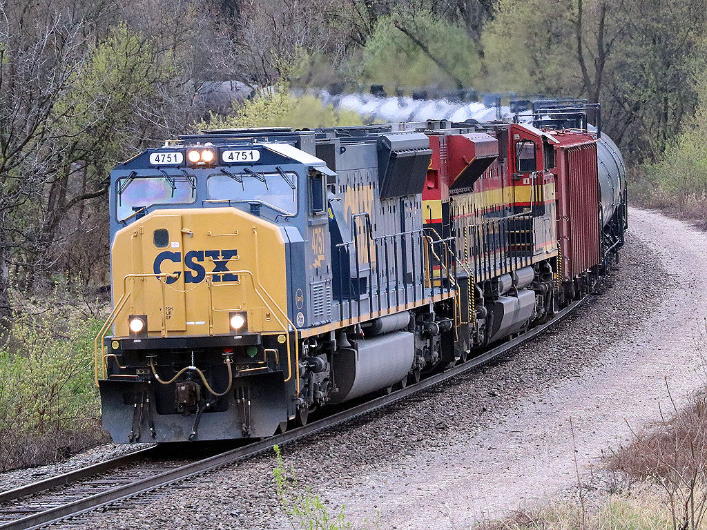 CSX 4751